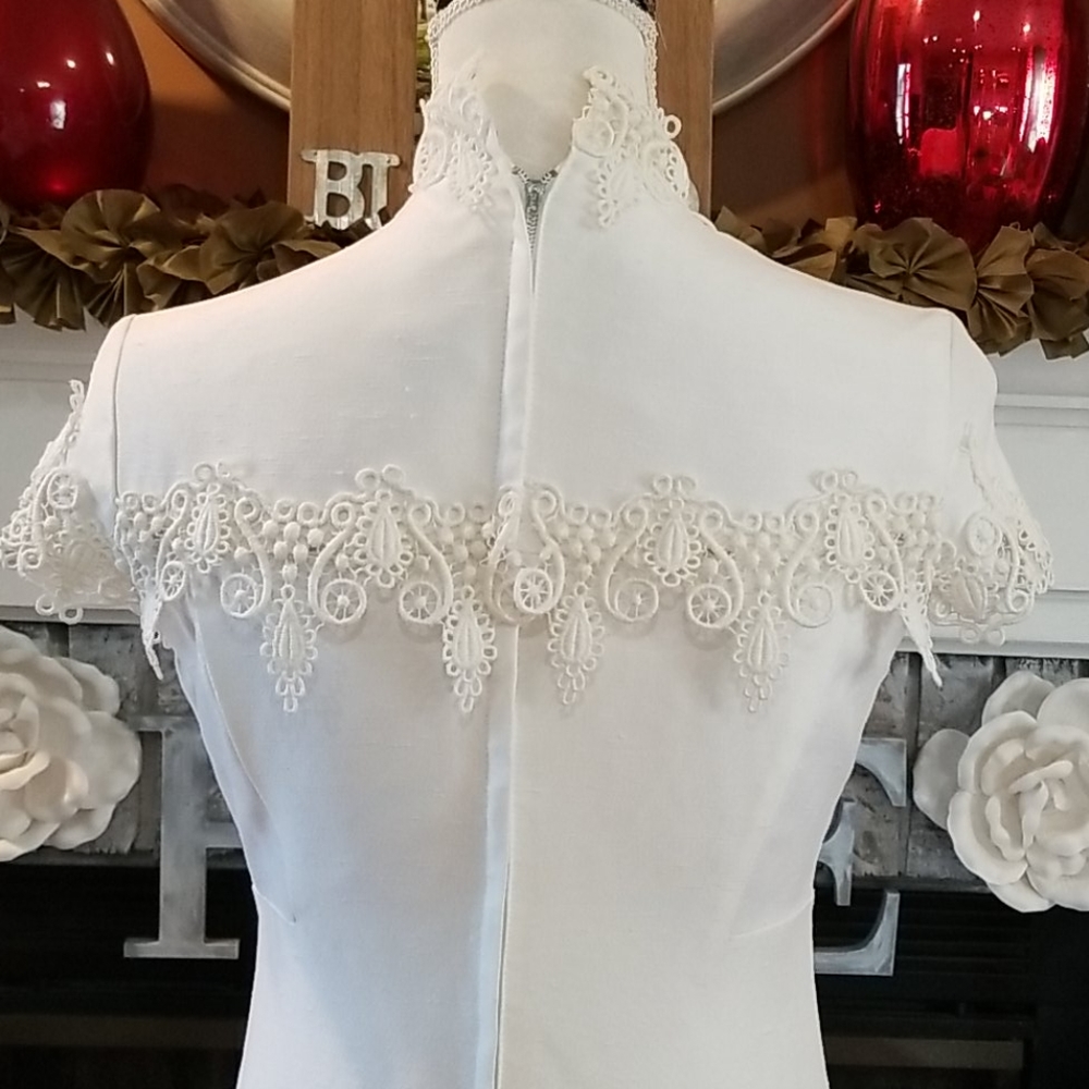 Vintage Shantung Wedding Dress w/ Bustle, size S - Picture 11 of 16
